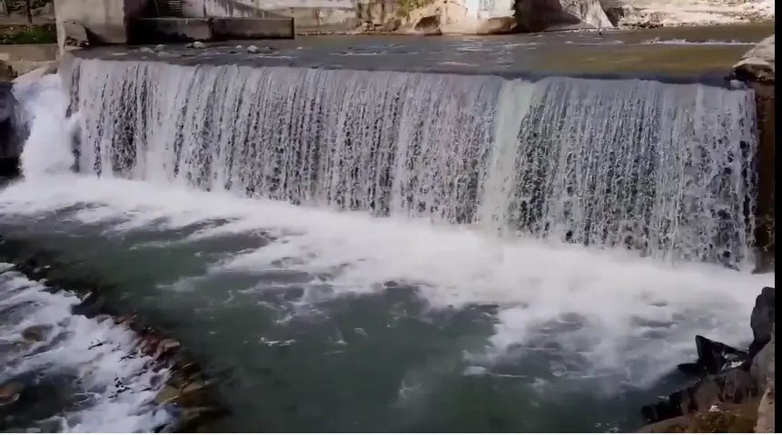 Kutton Waterfall